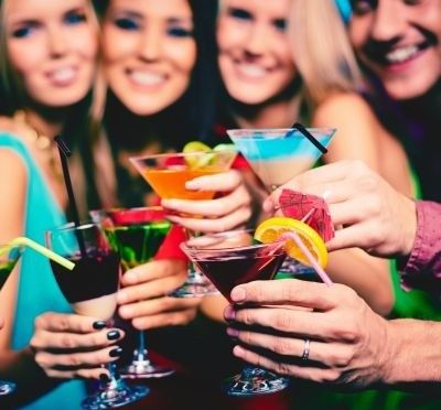 Yo nunca nunca de las novias 👰🍸 - 2