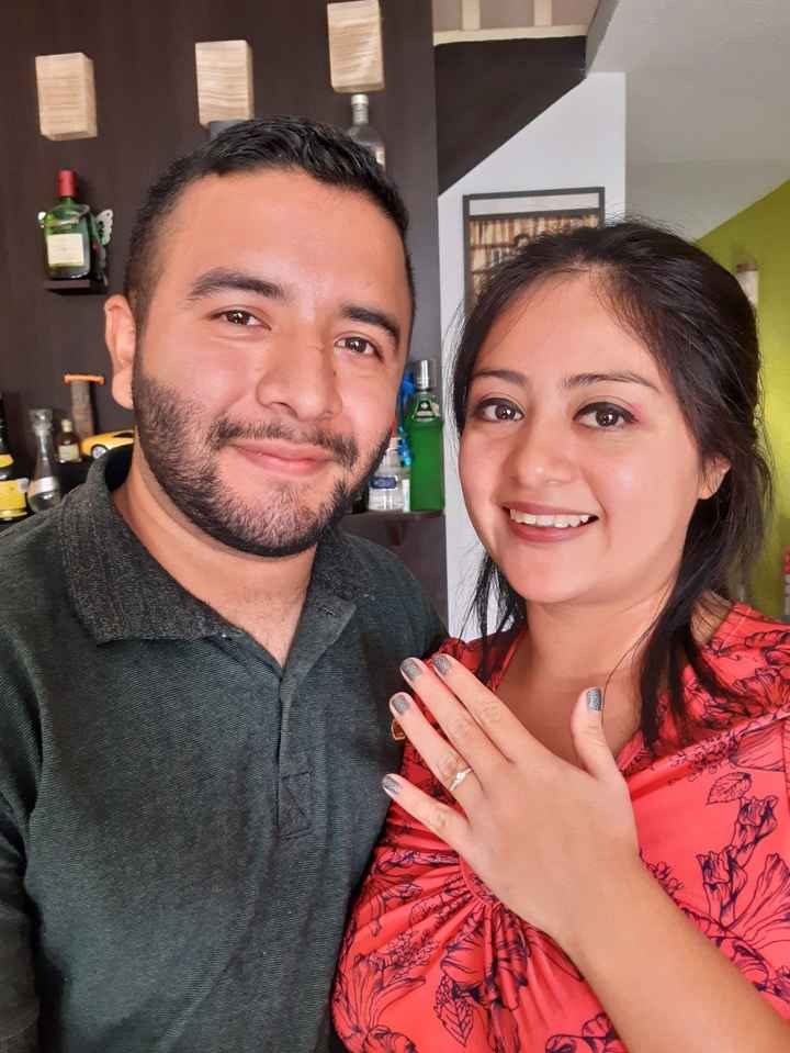 📷Publica la primera foto que se tomaron comprometidos - 1