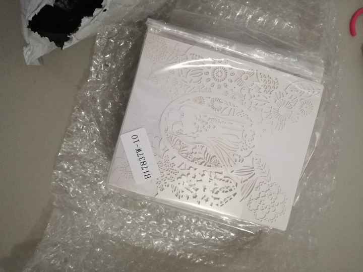 pedi 80 invitaciones, venian muy bien envueltas