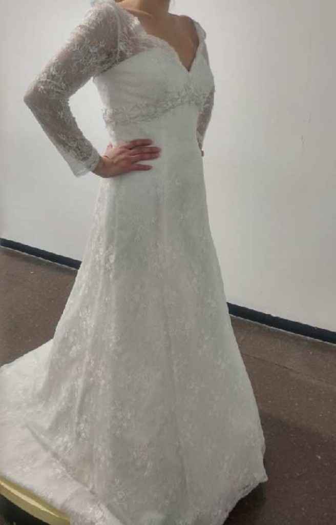  Presuman su vestido - 1