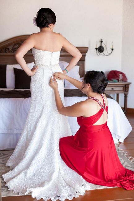 Mi vestido (vista atrás)