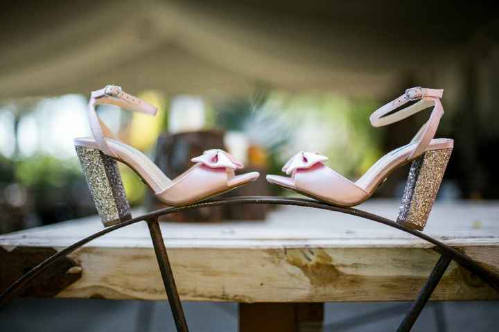  Zapatos de Color? - 1