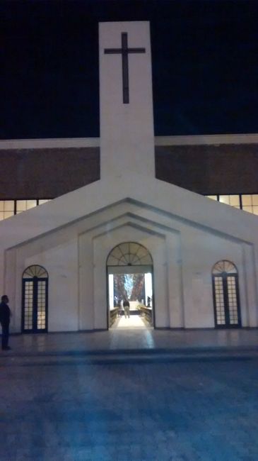 Iglesia apartada  - 1