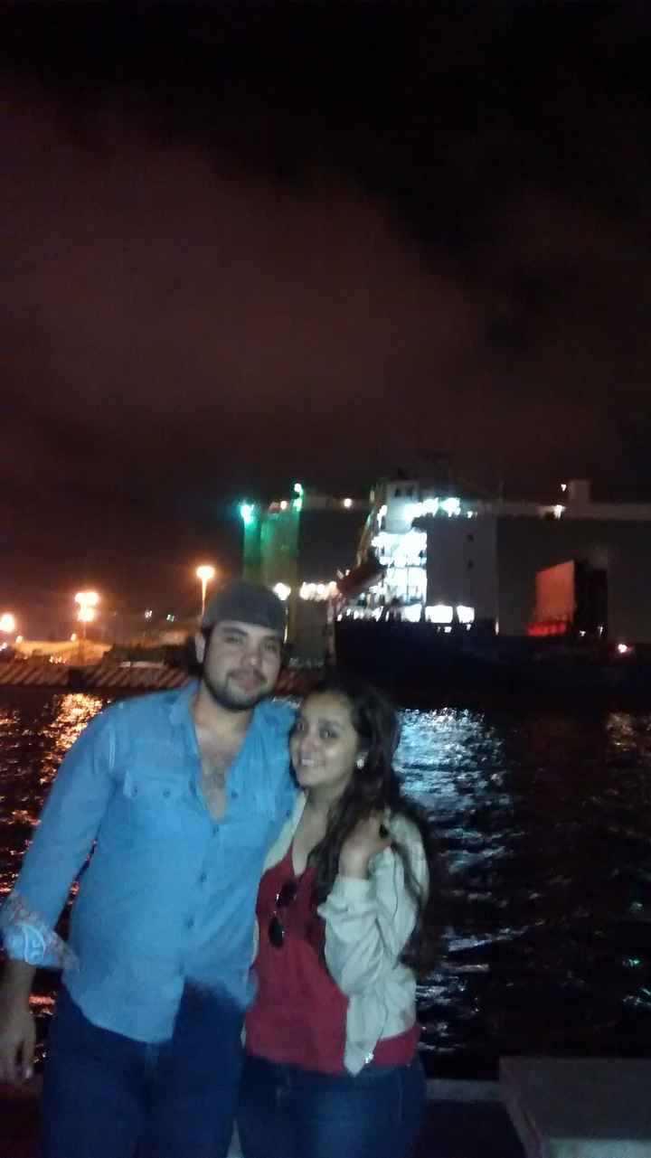 Presuman a su prometido!! - 1