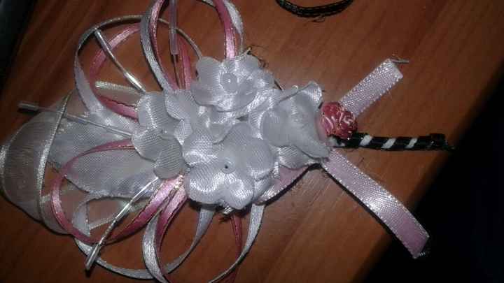 Los boutonniere para el novio y padrino - 3