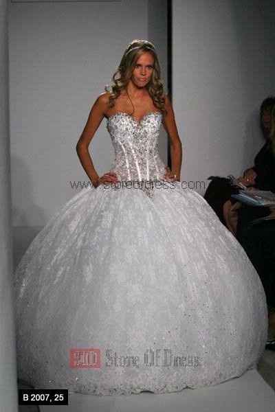 este vestido es de Pnina tornai y me enamoran sus vestidos