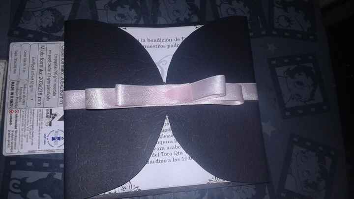 opcion 3 le falta el logo en centro