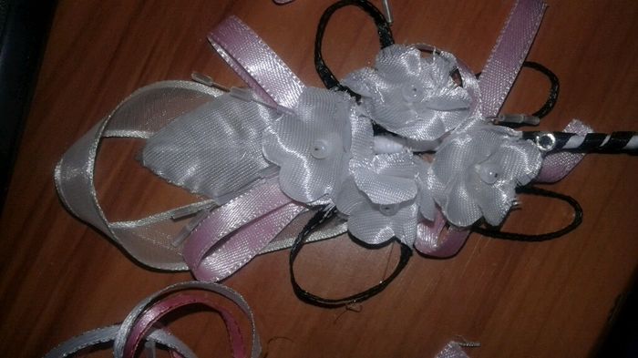 Los boutonniere para el novio y padrino - 2