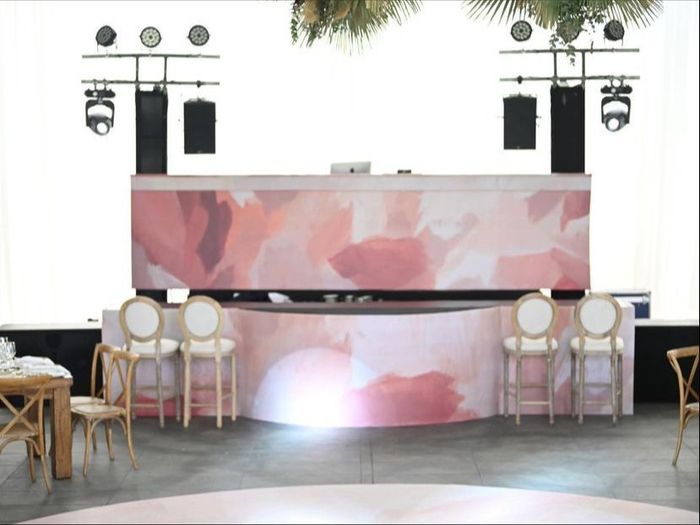 DJ con pantalla gigante para tu boda ¿Lo contratas? 4