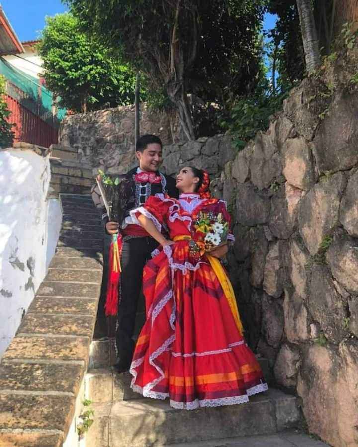 Pon color a tu boda, escoge look 👗🕴️ - 1