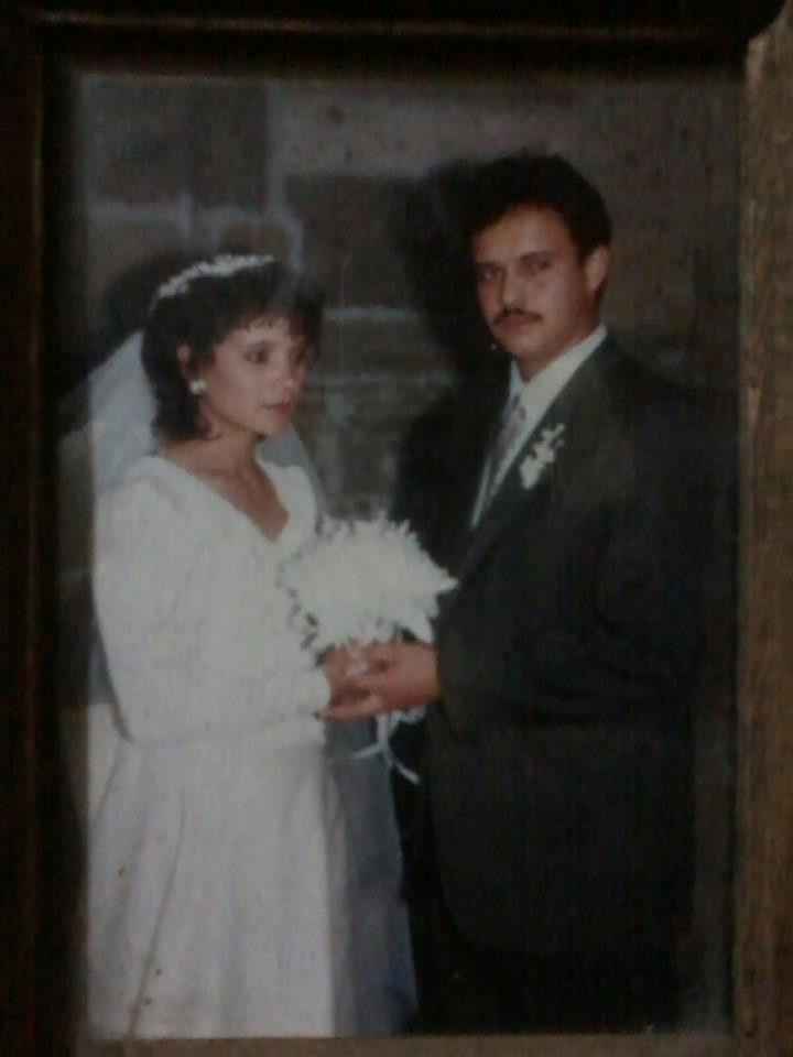 Mis papas el dia de su boda!! :)