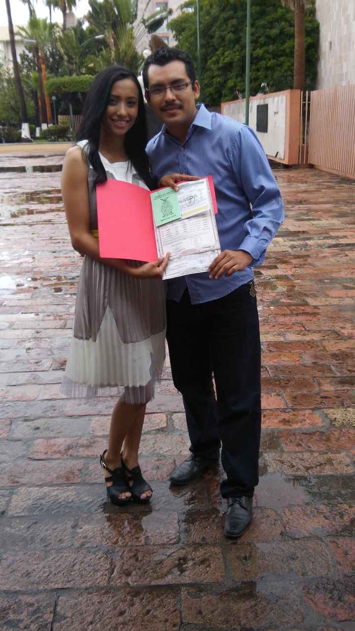 Hoy fue mi boda civil, estoy feliz - 1