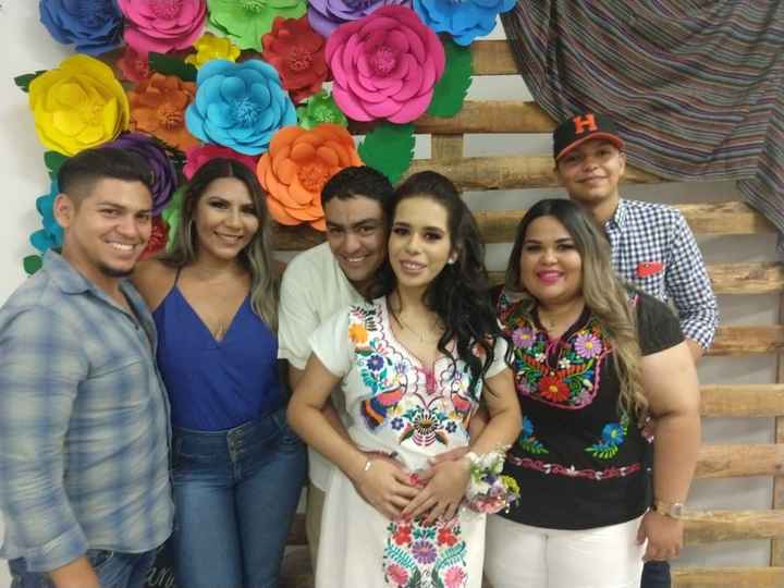 Los esposos, los comprometidos y los novios