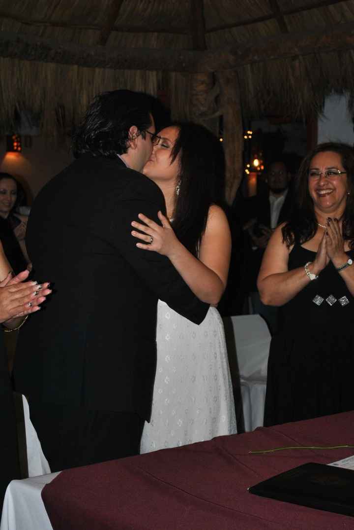 Les presento a la Señora de Villanueva y al Señor de Craviotto