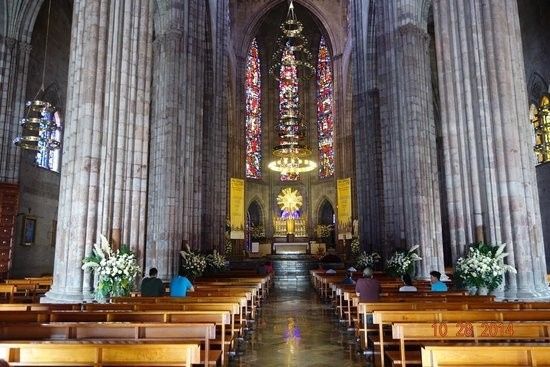 Vista hacia el altar