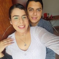 📷Publica la primera foto que se tomaron comprometidos - 1
