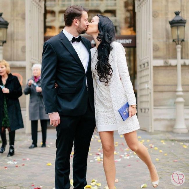 Vestido civil: blanco vs color - 1