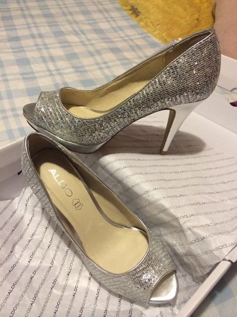 Y por que no otro par de zapatos!? - 1