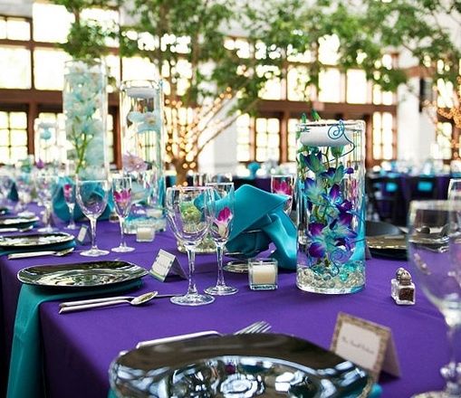 Montaje morado y azul