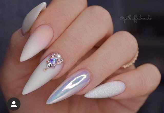 Comparte tus uñas - 1