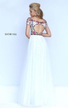 Vestido con encajes tipicos Mexicanos
