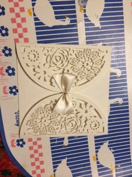 Invitación con moño