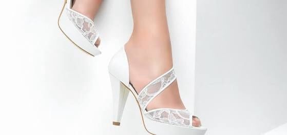Zapatos con encaje