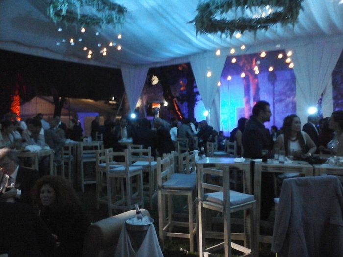 Toque de iluminación y decoración