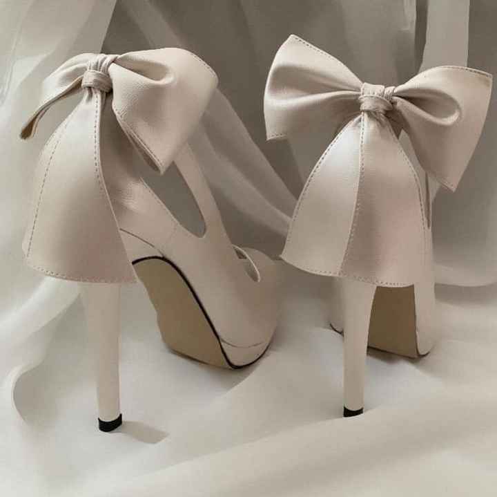 Encontré las zapatillas - 1