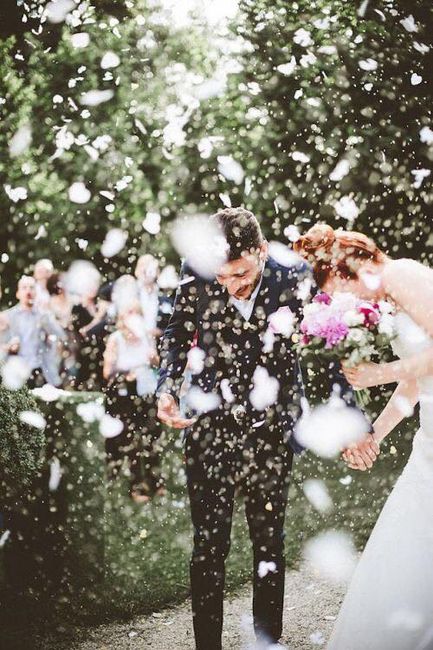 👫 Salida de la ceremonia de los novios 🎊 - 7