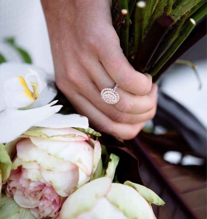 💕💁🏻‍♀️poses para presumir el anillo de compromiso! 💍 - 16