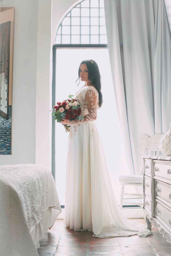 Vestido con manga larga - 1