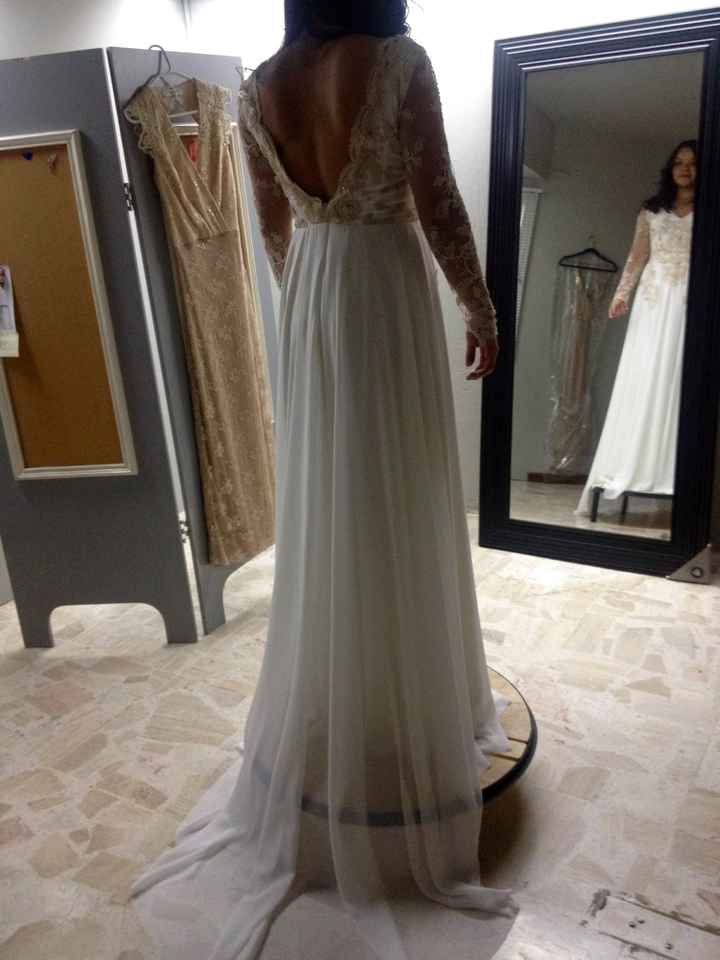  Chicas muestren una foto cuando encontraron su vestido de novia 👰🏻😍❤️ - 2