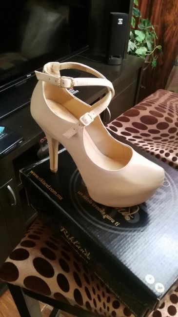 Mis zapatillas! 😳 - 2