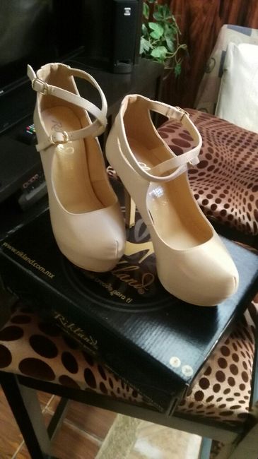 Mis zapatillas! 😳 - 3