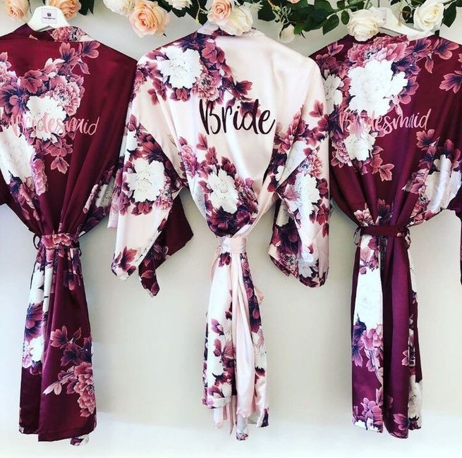 "Bridesmaid bathrobe" - 1