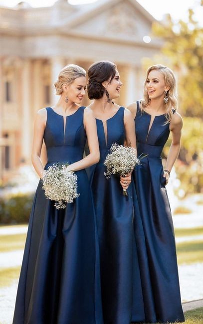 "Damas en Classic Blue" - 2