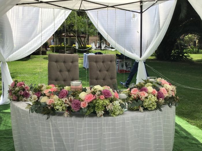 Collage: Mesa de novios 1