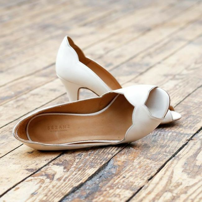 "Zapatos Con Estilo Clásico" - 3