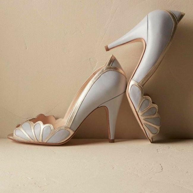 "Zapatos Con Estilo Clásico" - 4