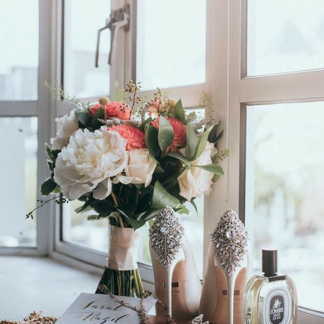 "Como Presumir Tus Accesorios de Boda" 3