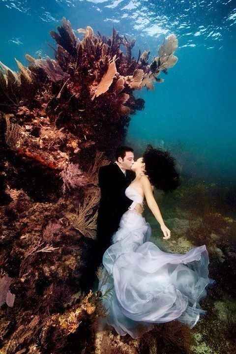 "Amor Bajo del Agua" - 1