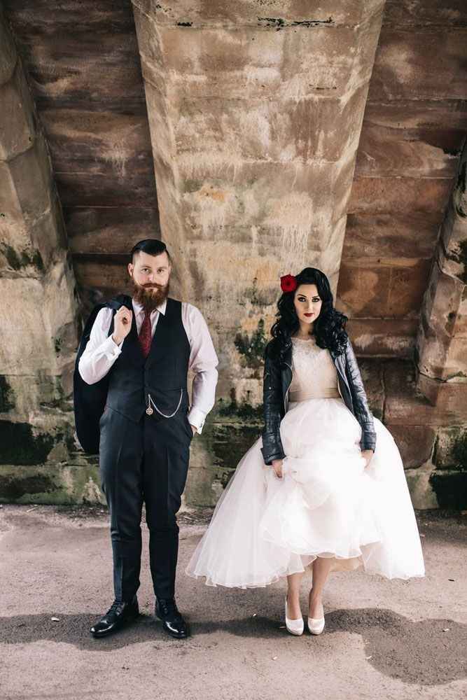 "Novias con chamarra" - 7