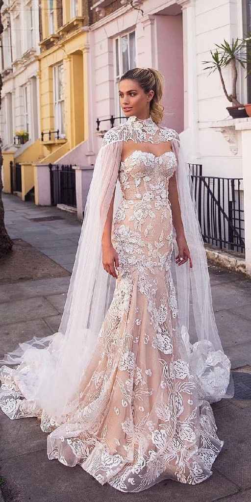 "Novias con Capa" - 1