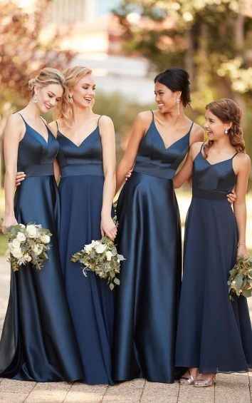 "Damas en Classic Blue" - 1