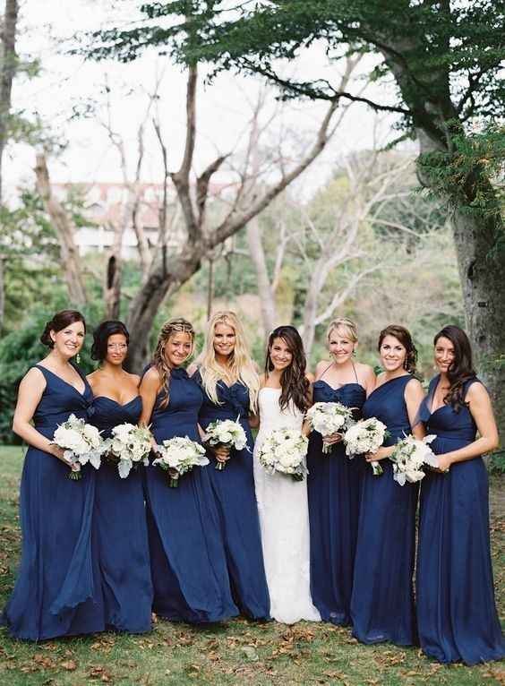"Damas en Classic Blue" - 4