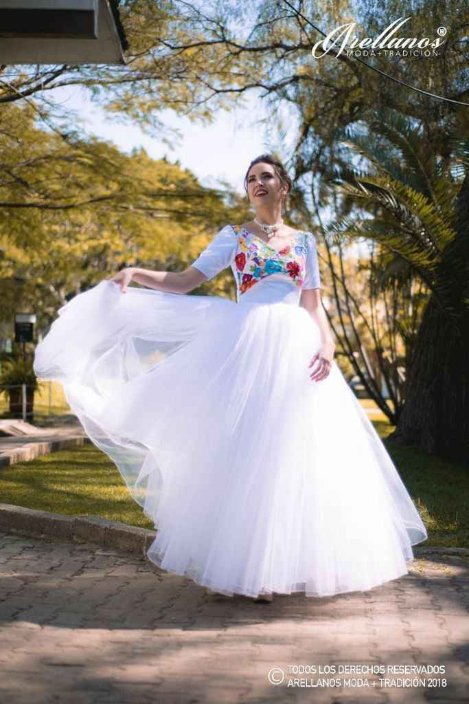 "Novias Muy Mexicanas" - 4