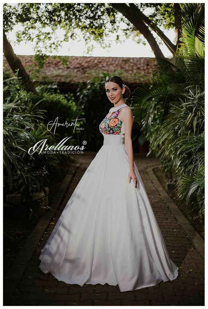 "Novias Muy Mexicanas" - 5