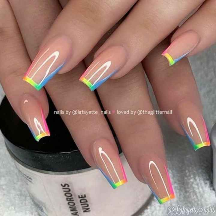 "Colores: Uñas de Arcoíris" - 2