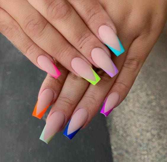 "Colores: Uñas de Arcoíris" - 4